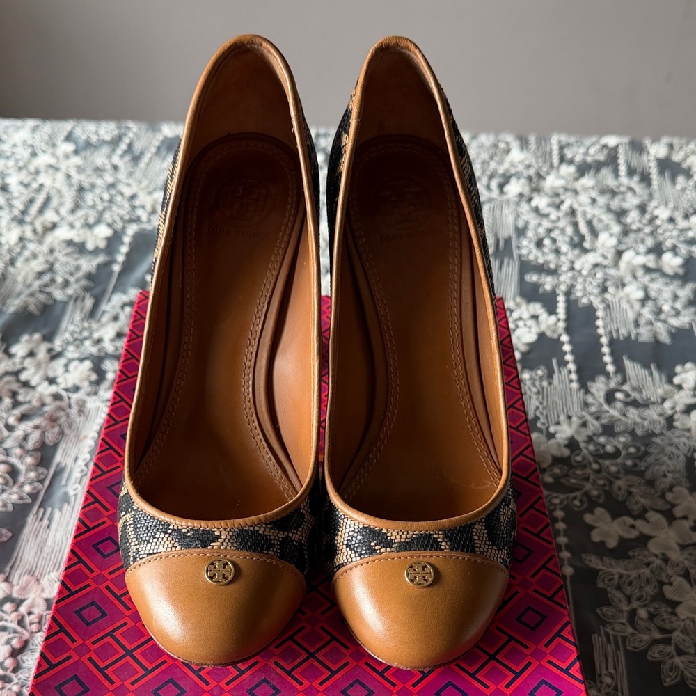 Tory Burch Tan and Black Leopard Print Heels